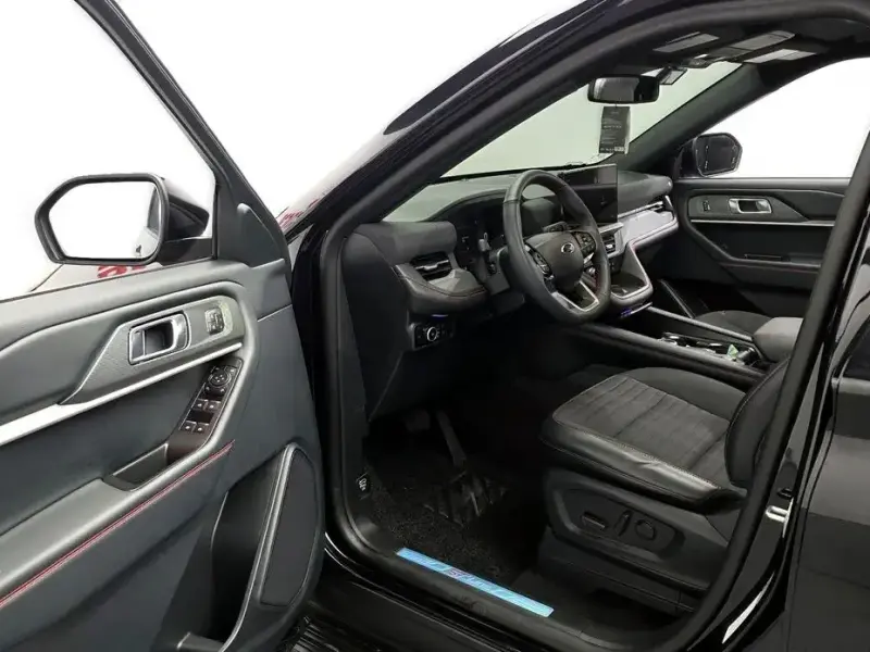 2025 Ford Explorer с пробегом 9 159 км