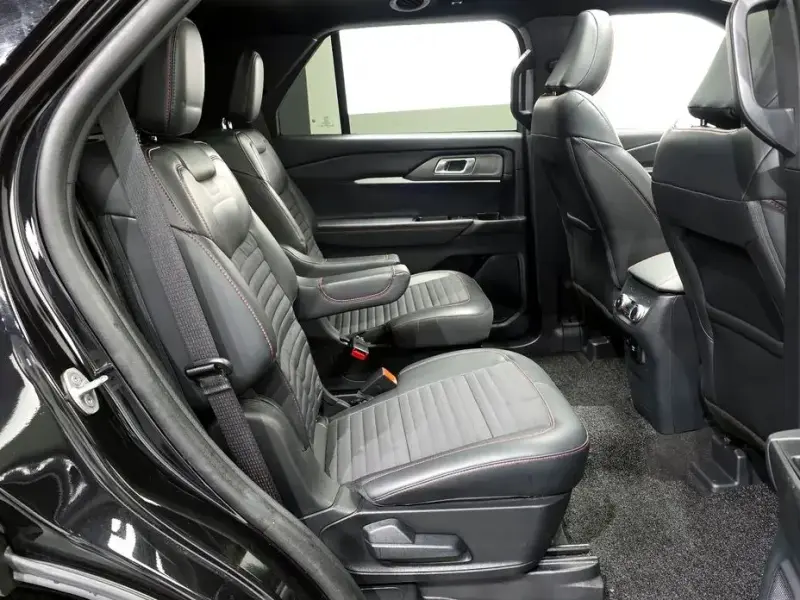 2025 Ford Explorer с пробегом 9 159 км