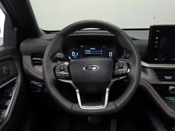 2025 Ford Explorer с пробегом 9 159 км