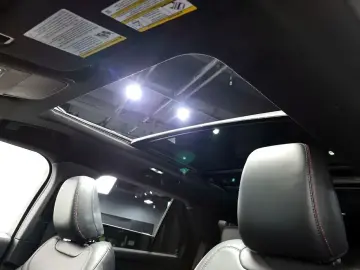 2025 Ford Explorer с пробегом 9 159 км