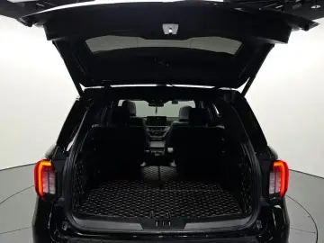 2025 Ford Explorer с пробегом 9 159 км