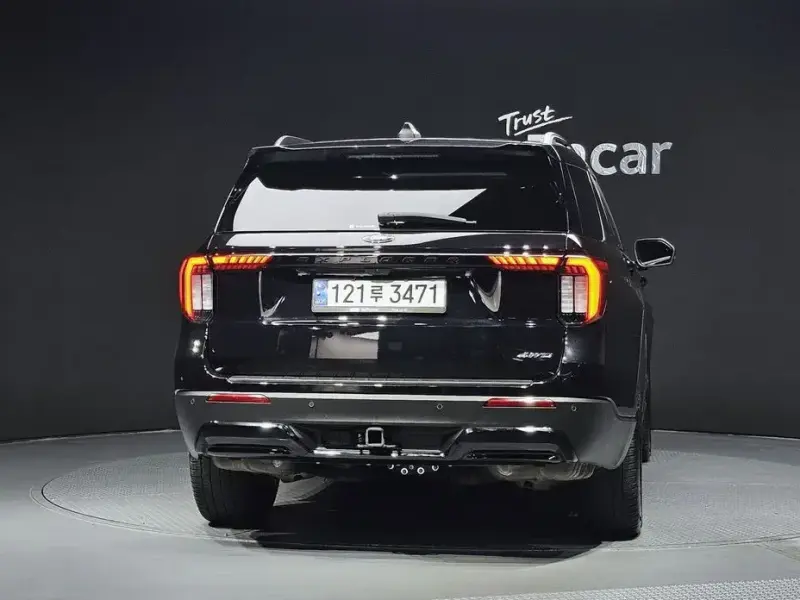 2024 Ford Explorer с пробегом 49 411 км