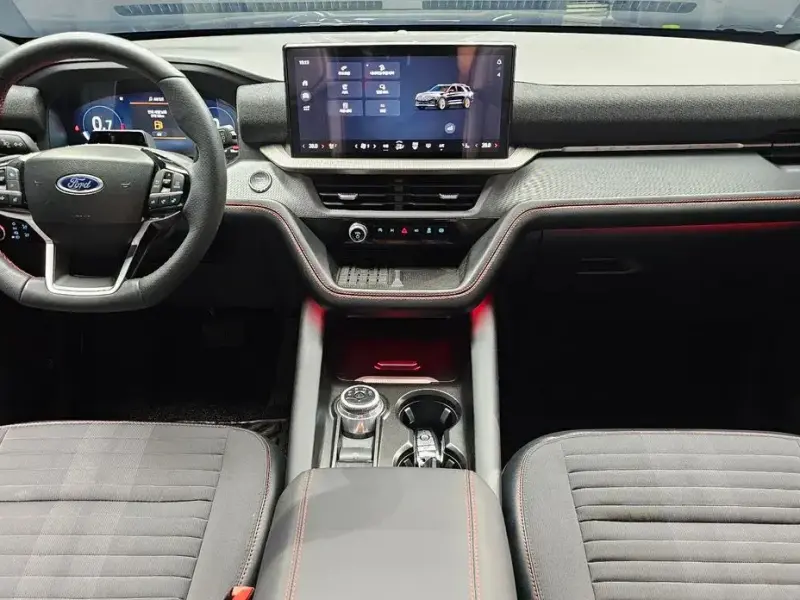 2024 Ford Explorer с пробегом 49 411 км