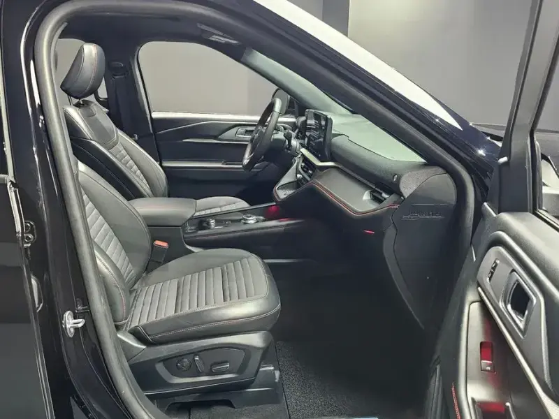 2024 Ford Explorer с пробегом 49 411 км
