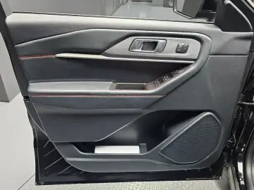 2024 Ford Explorer с пробегом 49 411 км