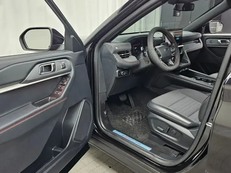 2024 Ford Explorer с пробегом 14 041 км