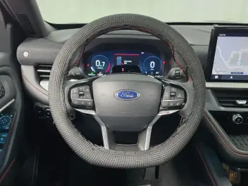 2024 Ford Explorer с пробегом 14 041 км