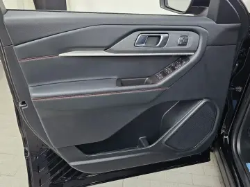 2024 Ford Explorer с пробегом 14 041 км