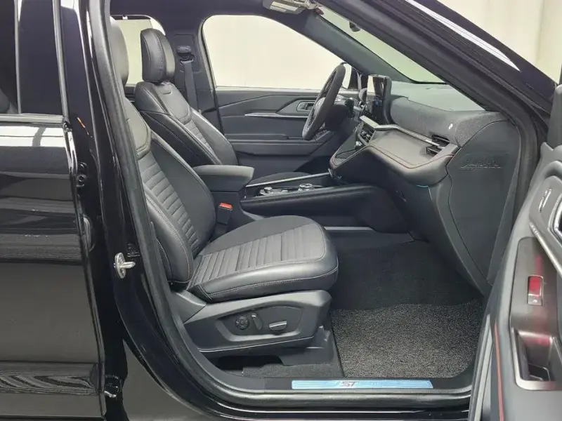 2024 Ford Explorer с пробегом 14 041 км