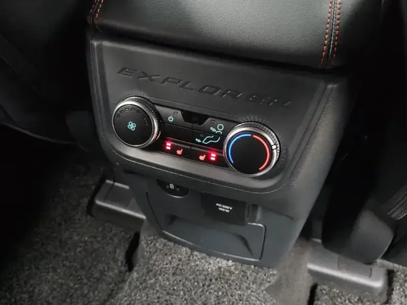 2024 Ford Explorer с пробегом 14 041 км