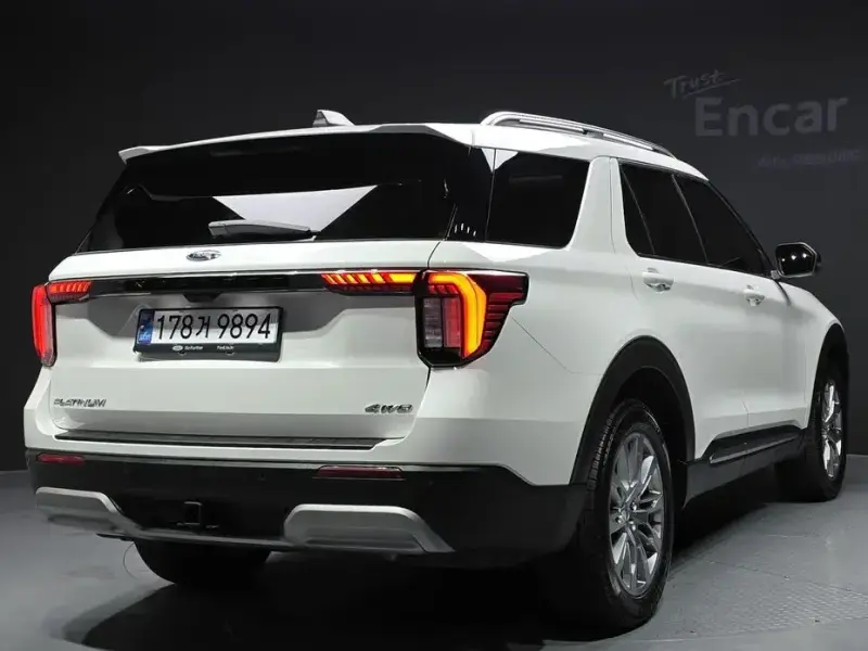 2024 Ford Explorer с пробегом 9 061 км
