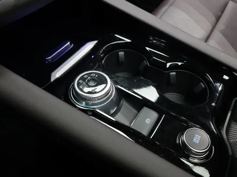 2024 Ford Explorer с пробегом 9 061 км