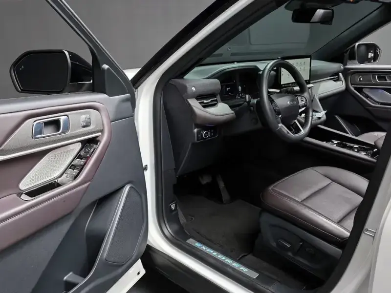 2024 Ford Explorer с пробегом 9 061 км