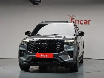 2025 Ford Explorer с пробегом 19 133 км