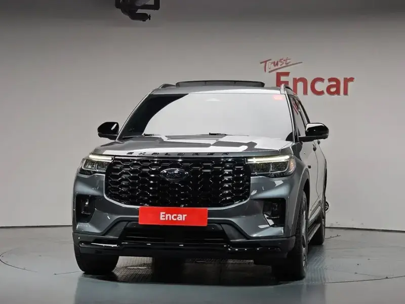 2025 Ford Explorer с пробегом 19 133 км