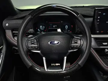 2025 Ford Explorer с пробегом 19 133 км