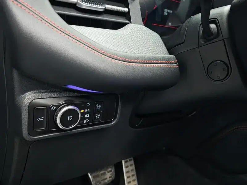 2025 Ford Explorer с пробегом 19 133 км