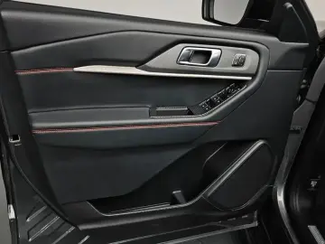 2025 Ford Explorer с пробегом 19 133 км
