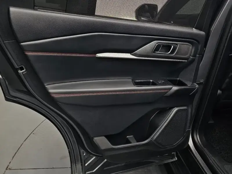 2025 Ford Explorer с пробегом 19 133 км