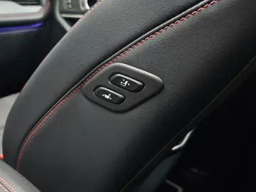 2025 Ford Explorer с пробегом 19 133 км