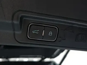 2025 Ford Explorer с пробегом 19 133 км