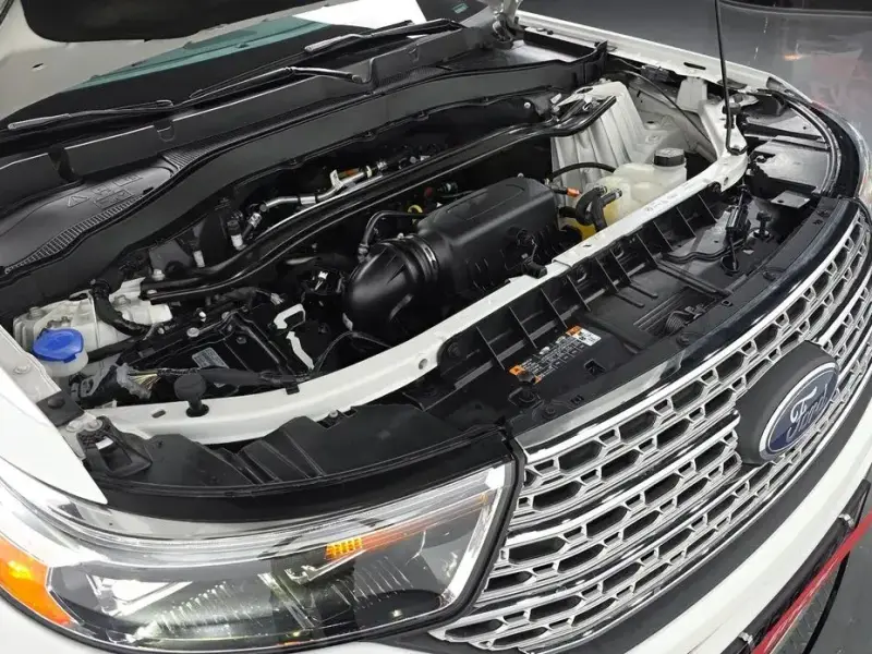 2023 Ford Explorer с пробегом 21 715 км