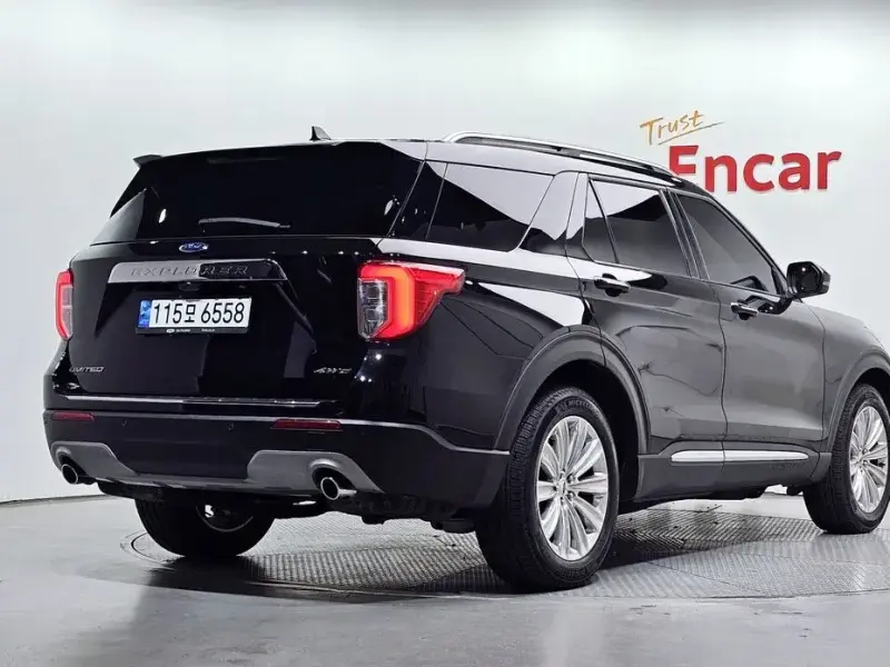 2023 Ford Explorer с пробегом 6 409 км