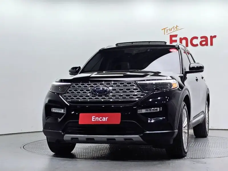 2023 Ford Explorer с пробегом 6 409 км