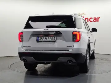 2023 Ford Explorer с пробегом 23 145 км