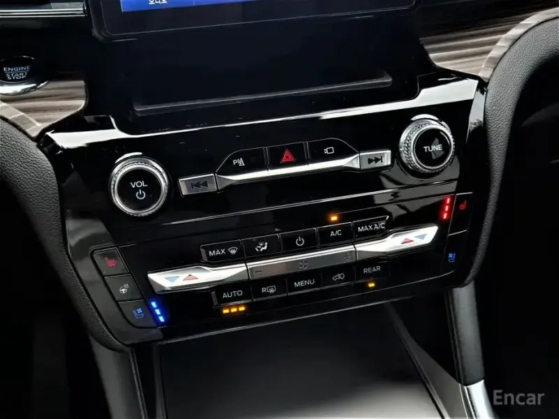 2023 Ford Explorer с пробегом 45 800 км