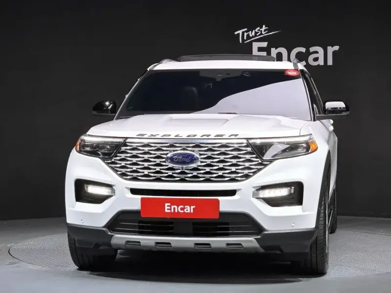 2023 Ford Explorer с пробегом 47 256 км