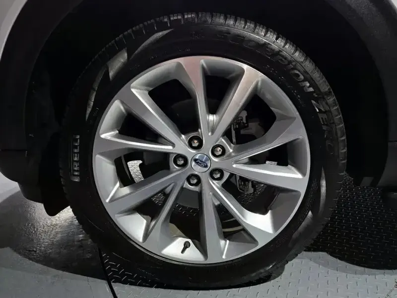 2023 Ford Explorer с пробегом 47 256 км
