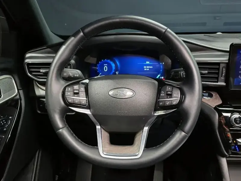 2023 Ford Explorer с пробегом 47 256 км