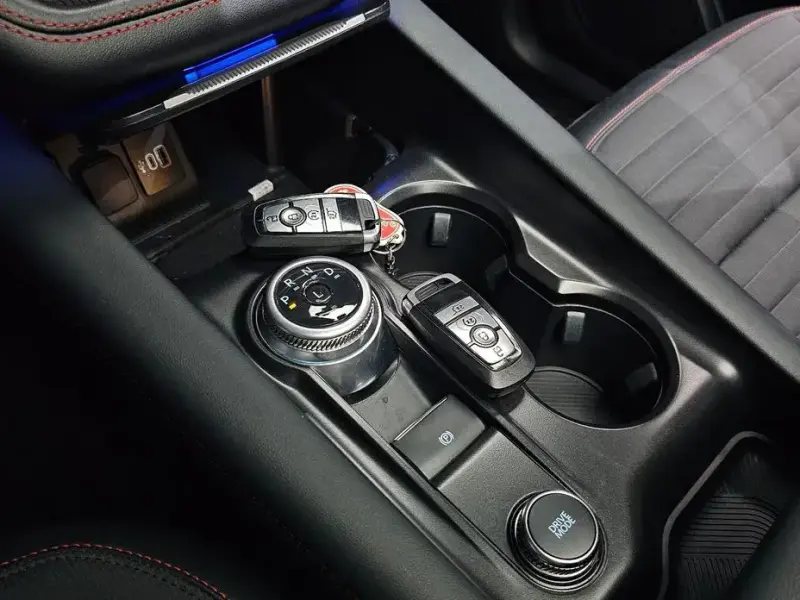 2024 Ford Explorer с пробегом 15 792 км