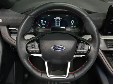 2024 Ford Explorer с пробегом 15 792 км