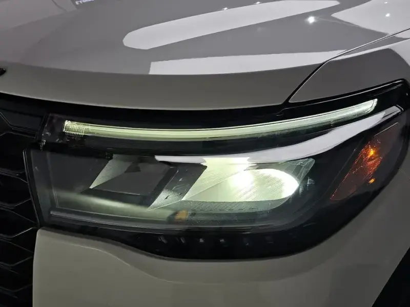 2024 Ford Explorer с пробегом 15 792 км