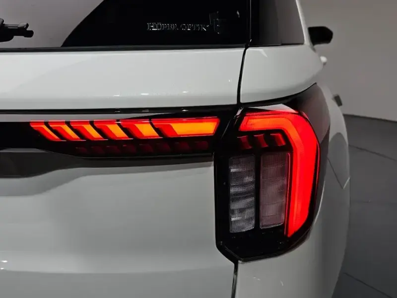 2024 Ford Explorer с пробегом 15 792 км