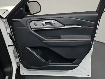 2024 Ford Explorer с пробегом 15 792 км