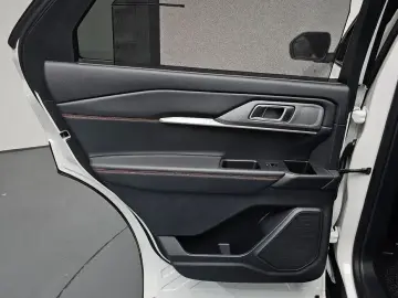 2024 Ford Explorer с пробегом 15 792 км
