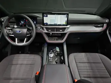 2025 Ford Explorer с пробегом 24 084 км