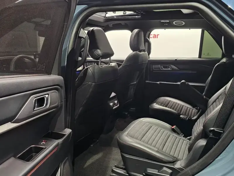 2025 Ford Explorer с пробегом 24 084 км