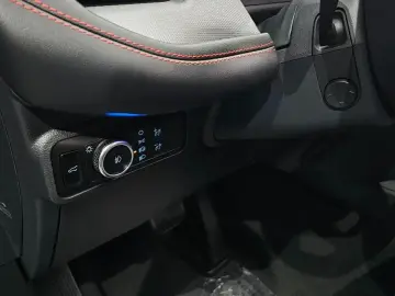 2025 Ford Explorer с пробегом 24 084 км