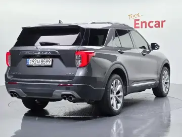 2023 Ford Explorer с пробегом 46 332 км