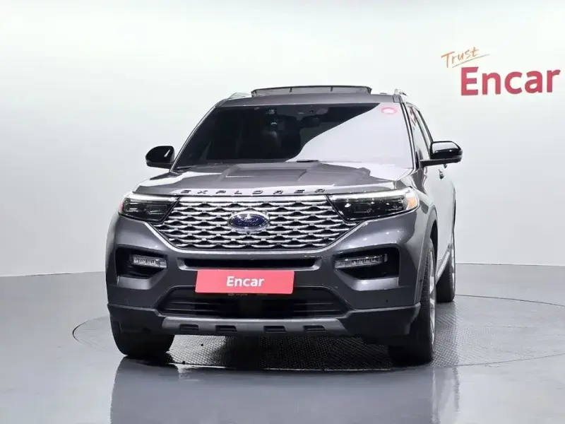2023 Ford Explorer с пробегом 46 332 км