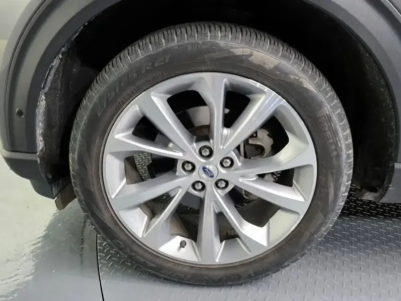 2023 Ford Explorer с пробегом 46 332 км