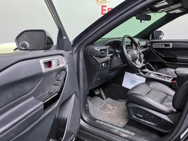 2023 Ford Explorer с пробегом 46 332 км