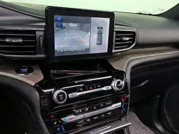 2023 Ford Explorer с пробегом 46 332 км