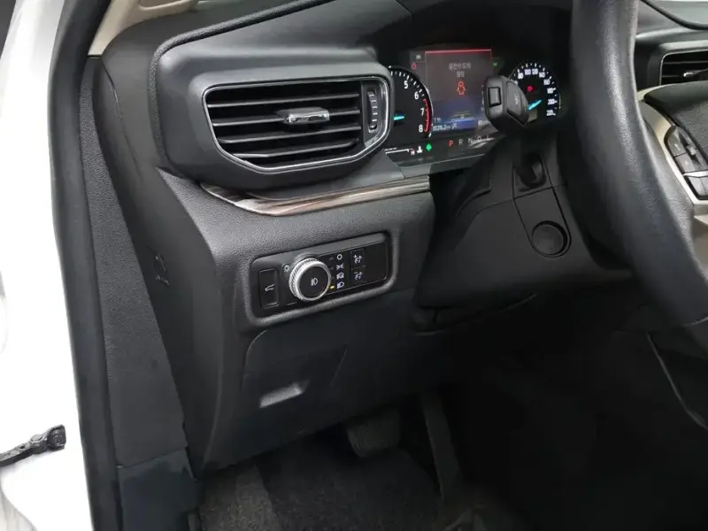 2023 Ford Explorer с пробегом 30 216 км