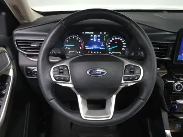 2023 Ford Explorer с пробегом 30 216 км