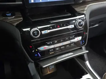 2023 Ford Explorer с пробегом 30 216 км